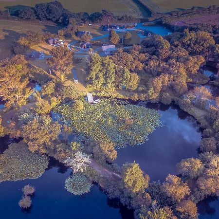 Trecombe Lakes Camborne Exteriör bild